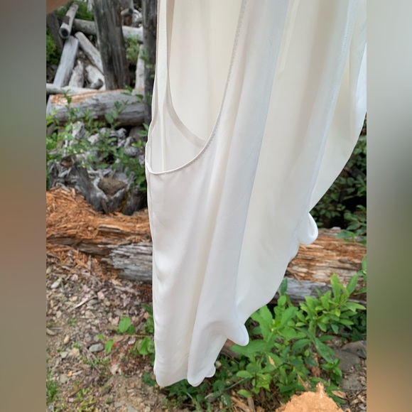 Vince Camuto Silk Pearl white sleeveless layered blouse Sz M whimsical luxury - Picture 8 of 13